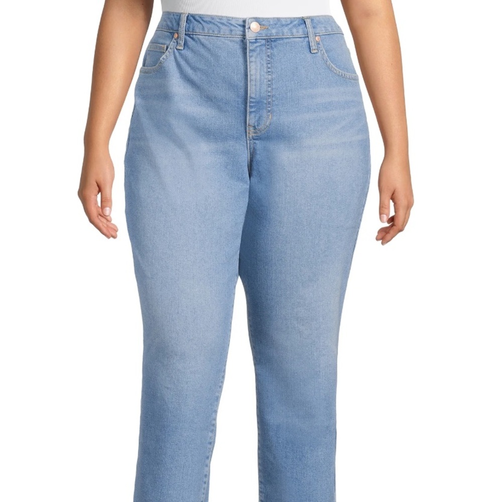 Terra & Sky Women's Plus Size Core Straight Leg Jeans